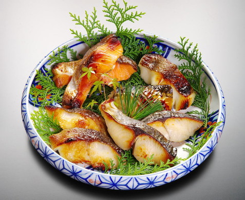 お盆のおもてなし料理に♪親戚の集まりに用意したいお取り寄せグルメ10選 - おいしいマルシェ powered by おとりよせネット