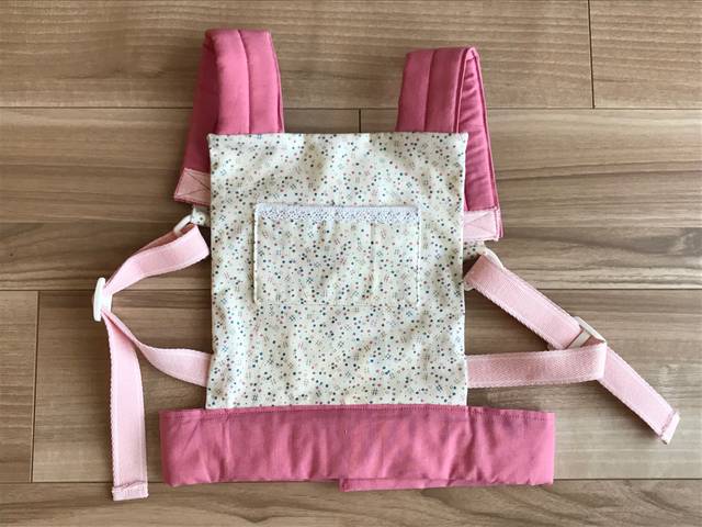 100均素材で！縫わずに作れる！人形用抱っこ紐
