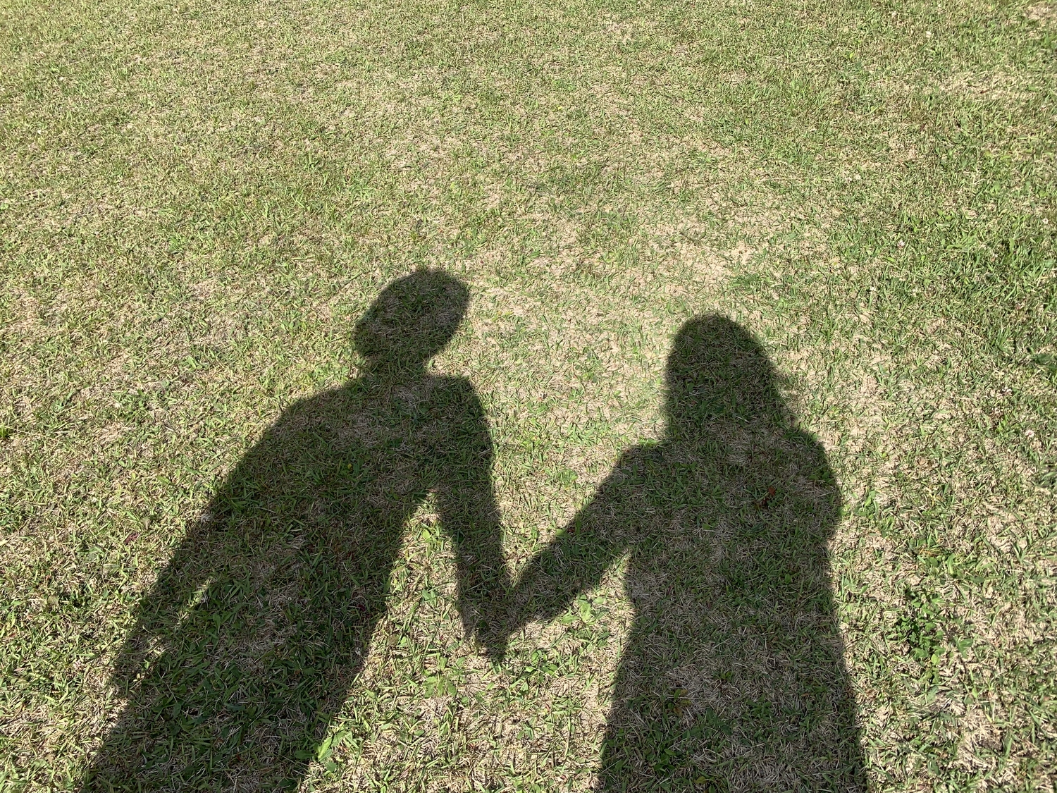 カップル手繋ぎ写メ撮り方TikTok