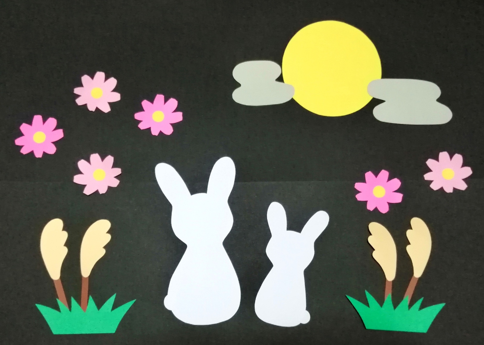 工作ネタ お月見とすすきMoon Viewing and Japanese pampas grass 型紙あり9月秋壁面飾り高齢者レク・デイ保育知育折紙創作OT・精神科- YouTube