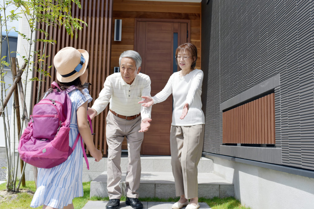 iPad, iPhone三省堂 類語新辞典: 直感的に類義語が探せる！解説文をストックして比較できるのも便利！AppBank