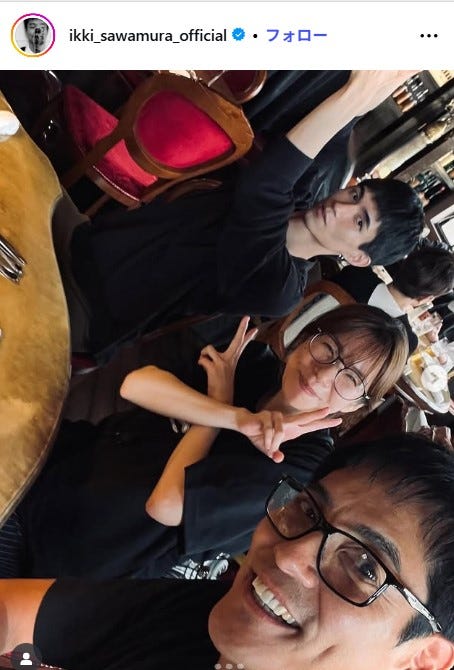 野村康太、初の撮影ショット公開「口元がお父さんそっくり」「これ以上小顔になってどうするの」 - スポーツ報知