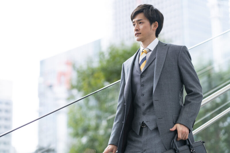 卒業&入学式に親子で着たいセレモニーコーディネート。 “ハレの日”こそ、ルールとマナーが肝要と心得よ！：アエラスタイルマガジン