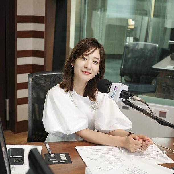 ちゃっかりしっかりいただいてしまったお正月休み🎍 今年も夫の実家がある岡山への帰省が叶わなかったので、年末年始は長野で過ごしました。子どもの頃から必ず年越しは長野。 私にとってはふるさとなのです。 真っ白な景色も、雪の匂いも、そしてなにより毎朝ベッドから