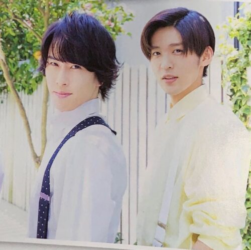 写真Snow Man“不仲説”の真相 「2人はほとんど会話していませんでした」渡辺翔太 28 と向井康二 26 が深夜に向かった場所文春オンライン