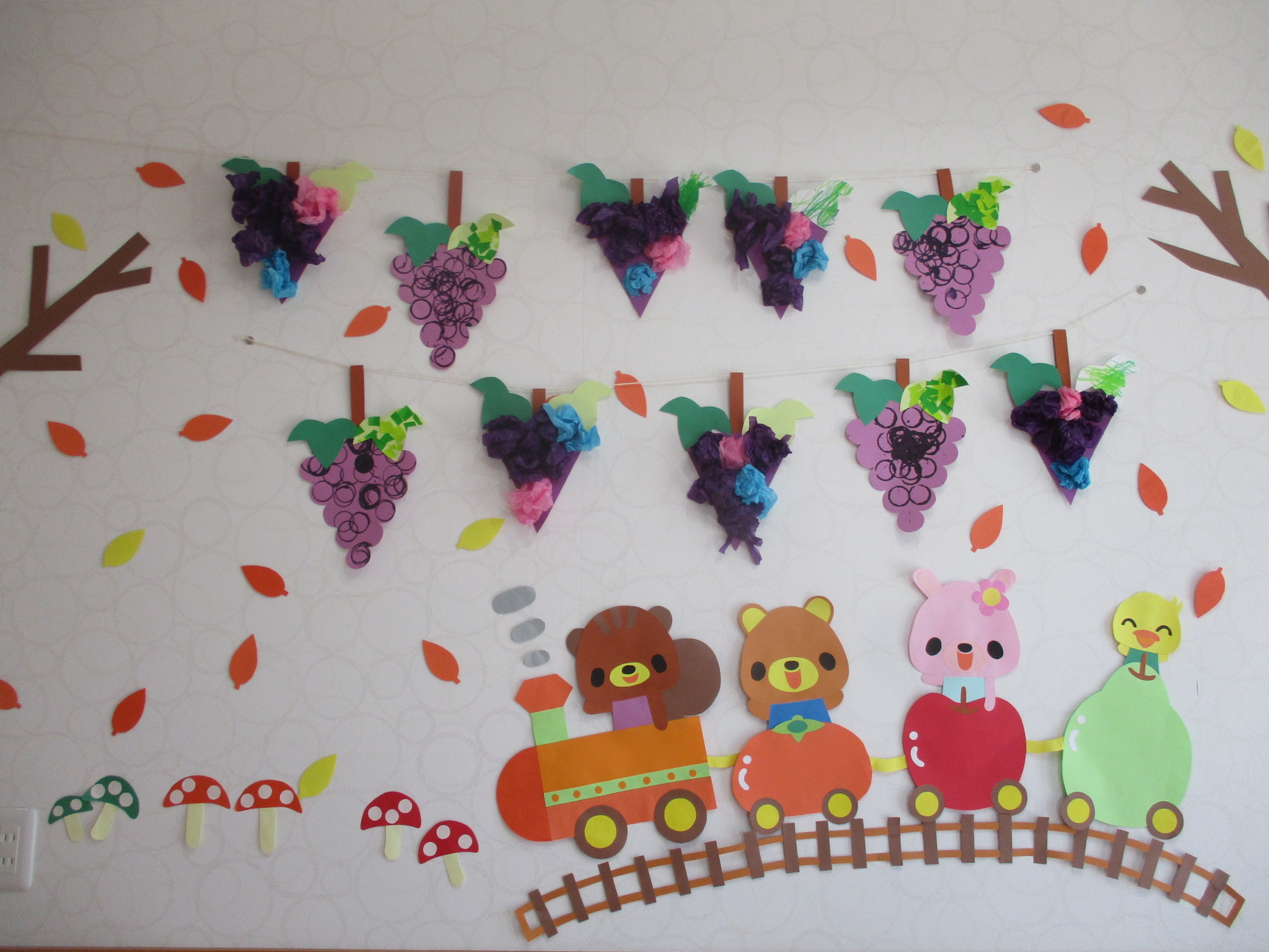 ぶどう にちなんだ製作遊び〜乳児さんから幼児さんまで楽しめるアイデア集〜保育と遊びのプラットフォーム ほいくる