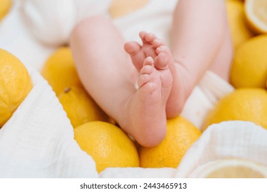 赤ちゃん 初レモンに挑戦！すっぱい？しぃしぃの反応は？可愛い♪