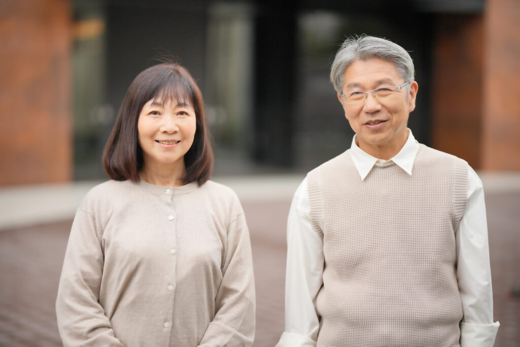 両家顔合わせ兄弟姉妹も招待する？しない？参加するメリットデメリット＆呼ぶ場合の席順など結婚準備ROOM