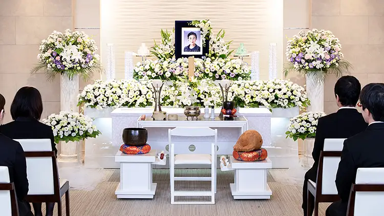 家族葬30プラン 家族葬のお葬式 -公式 ルピナスホール広島県呉市の葬儀会館 家族葬 小さなお葬式