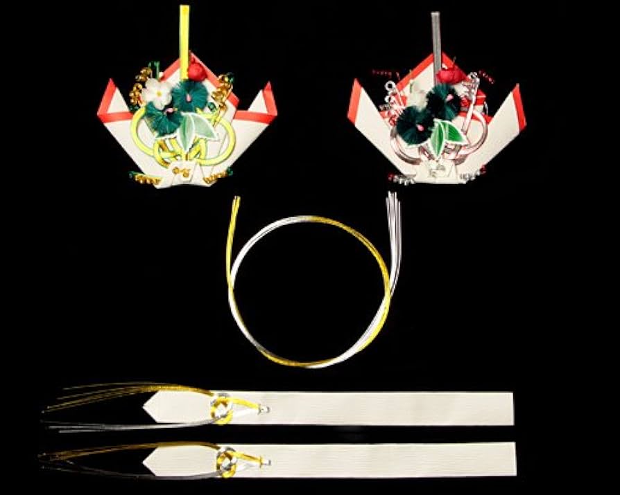 極めて珍しい斑紋の国蝶・オオムラサキ、小川の