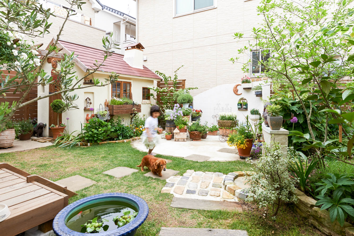 キッズ用プレイハウス – 木製小屋の「ジェイスタイル」