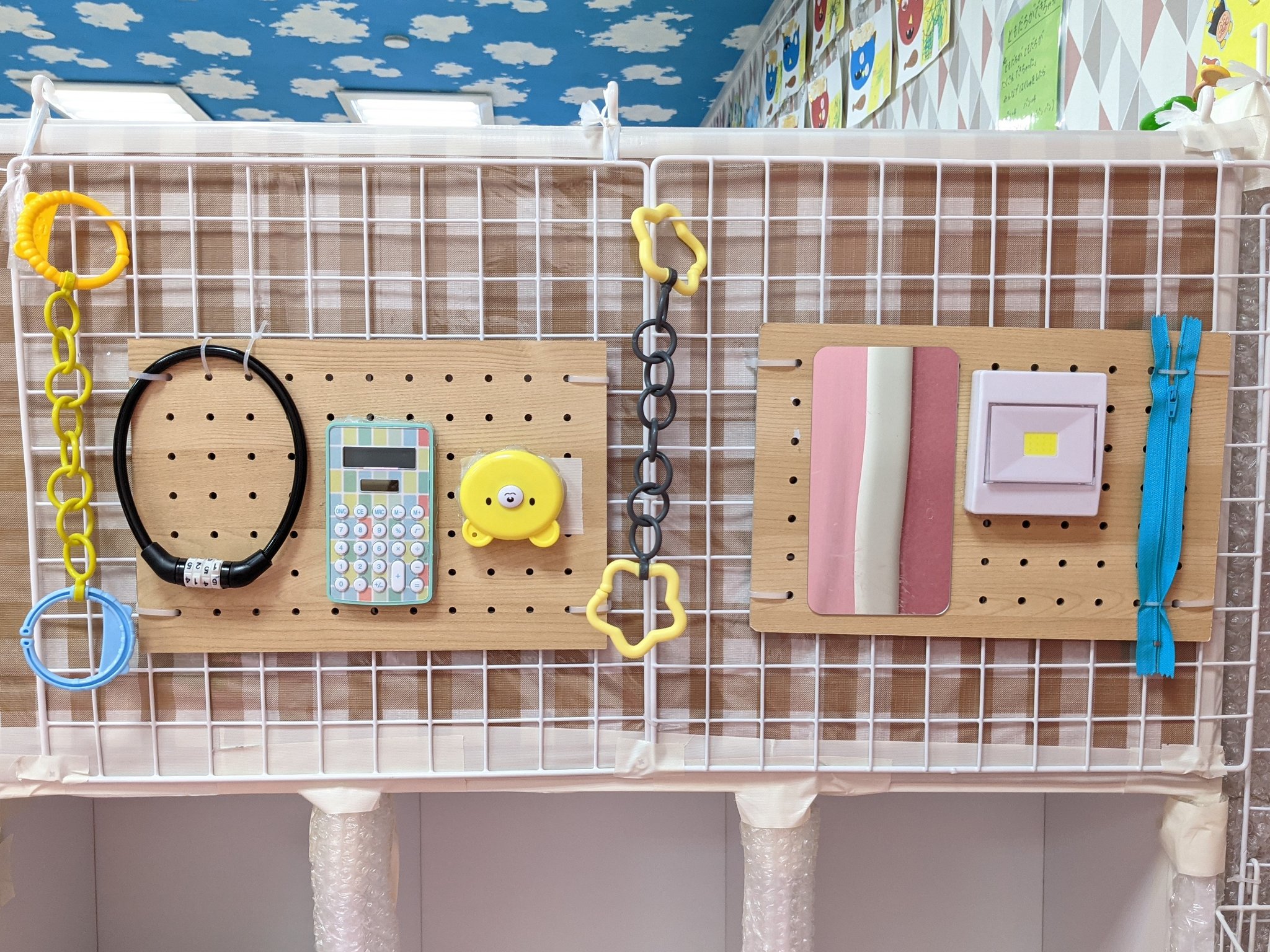 セリア・ダイソーの「ビジーボード」手作りアイデア集。知育にもおすすめkosodate LIFE 子育てライフ