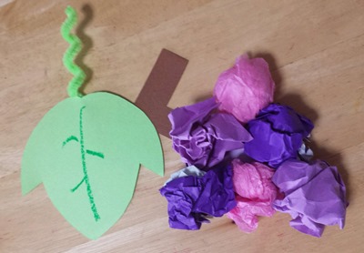 Amazon.co.jp: 壁面飾り りすさんのぶどう狩り 9月壁面 秋壁面 保育 : おもちゃ