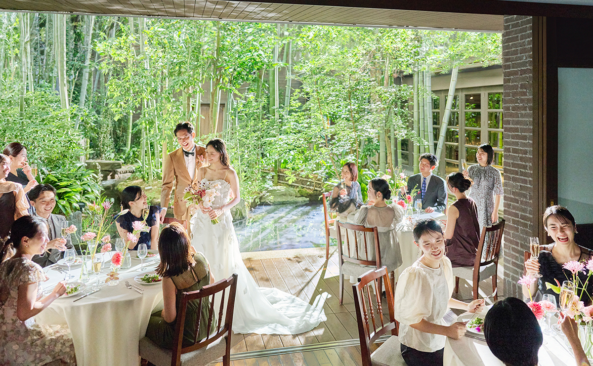 ゲストは友人のみの結婚のお披露目パーティ！おすすめの演出やよくある質問を紹介Wedding table ウェディングテーブル