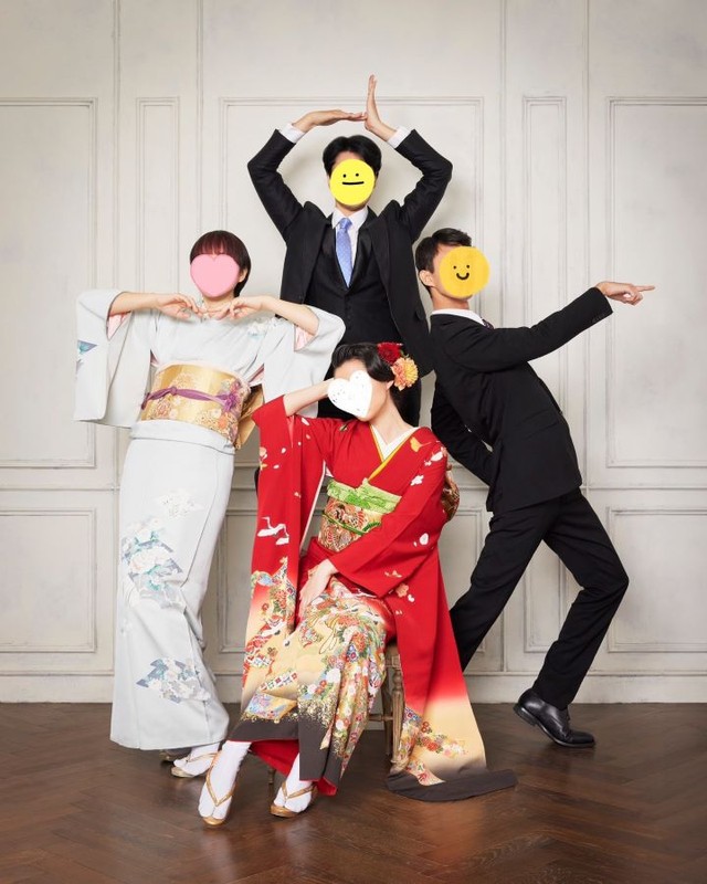 おもしろい家族写真のポーズやアイディアを紹介！おもしろく撮るためのポイントもフォトスタジオ ハピスタ 家族写真・子供写真・七五三