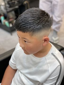 チビッコボウズ横浜市緑区十日市場駅前の理容室 髪切屋ジョイフル