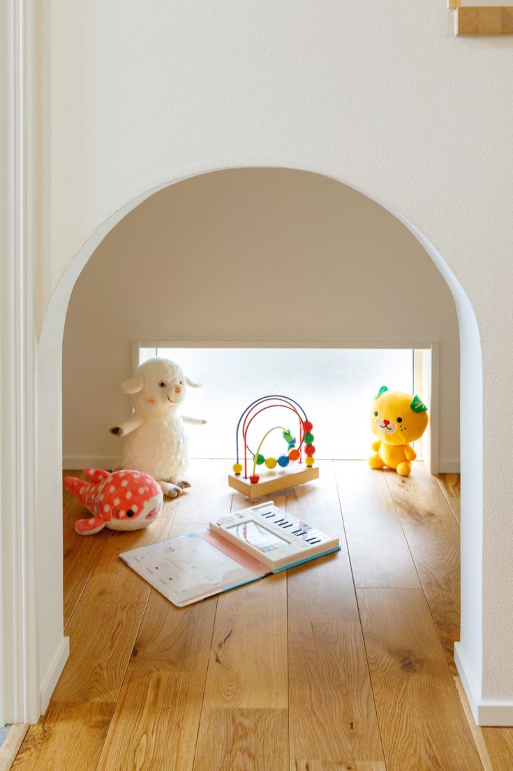 キッズスペースに書斎に、犬小屋。階段下は使い方いろいろ階段・2階ホール家づくりのアイデアReplan リプラン WebMagazine