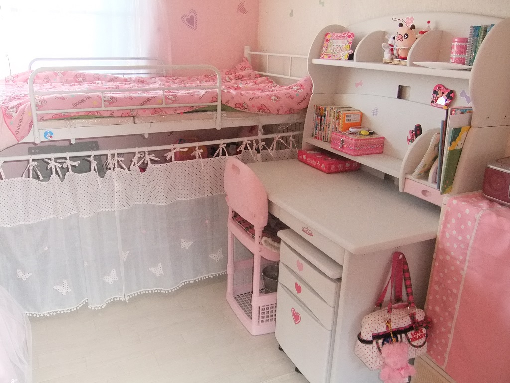 実録☆ビフォーアフター 女子高生部屋造り付けクローゼットを活かして、部屋を広く使う 出張お片付け事例片づけものさし