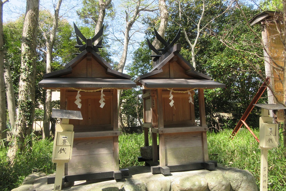 新屋坐天照御魂神社 その１ 西河原龍水御朱印帳 - 楽天ブログ