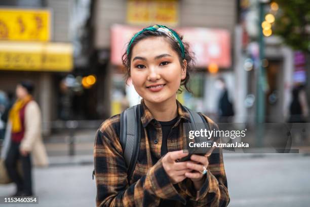 独特な民族衣装を身にまとった20世紀初頭の美しきモンゴルの女性たち - DNA