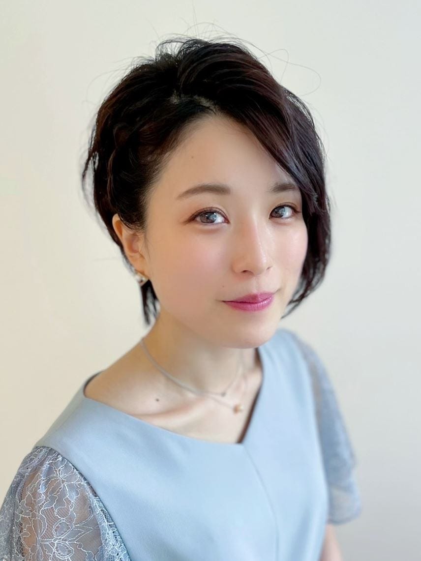 パーマ風ショートアレンジデコルテフォトグラフィー前撮り・フォトウェディング