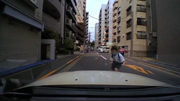 飛び出す男の子イラスト無料イラスト・フリー素材なら「イラストAC」