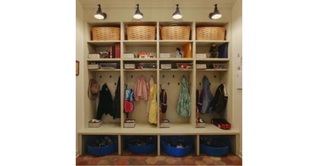 Amazon.co.jp: 平安伸銅工業 LABRICO ファミリーロッカー パーツセット ホワイト アジャスターライトx5伸縮ハンガーアイアン500x4 伸縮ラックアイアン500x8 棚受トレイ型100x4 レール600x5 レール900x5 レール取付サポートx1:ホーム＆キッチン