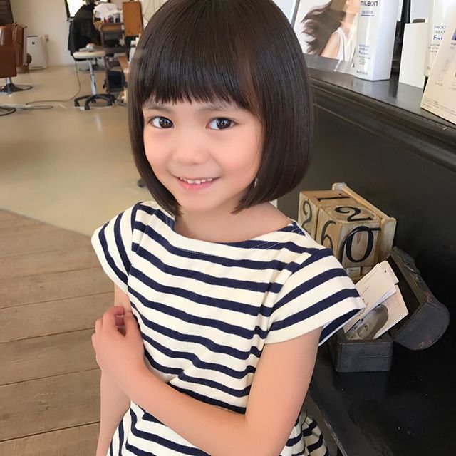 ヘアカットキッズヘアハンサムショート女の子ショートショートヘアショートカット女の子女の子ヘア女の子髪型子どもの髪型チョッキンズキッズ専用サロンキッズカットママリ女の子ママかわいいおしゃれ