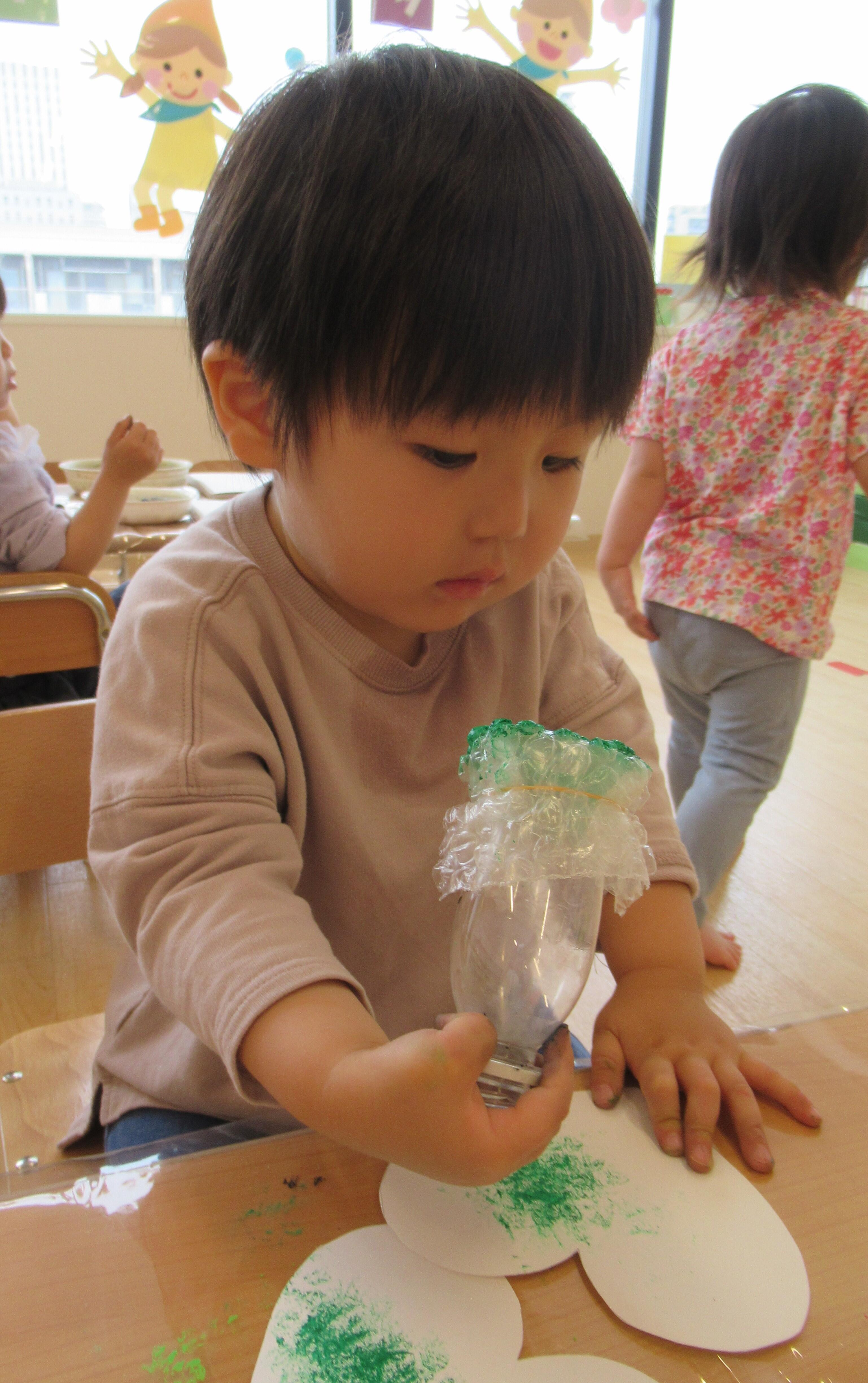 製作アイディアークローバーの作り方保育士ワーカ