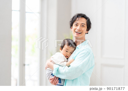 親子 赤ちゃん 抱っこ イラストのイラスト素材41732880- PIXTA