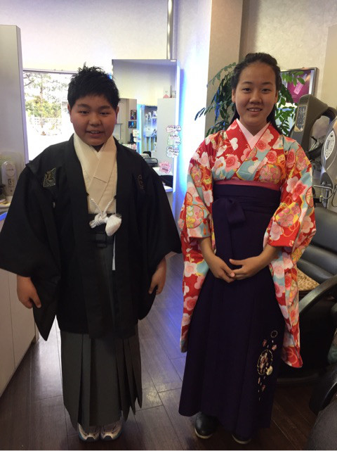 小学生袴に似合う髪型はどう決める？卒業式の人気スタイル