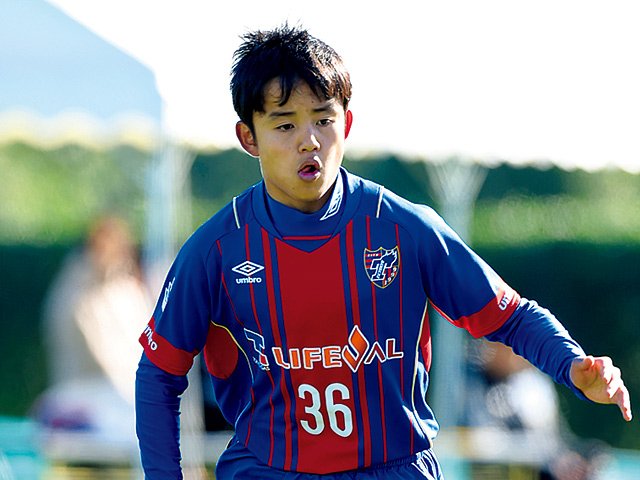 久保建英：サッカースターを育てた家族の役割