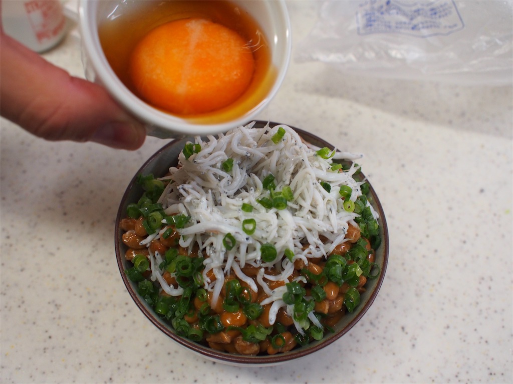 育ち盛りのお子さんに♪ふわふわ納豆しらす丼 ^O^