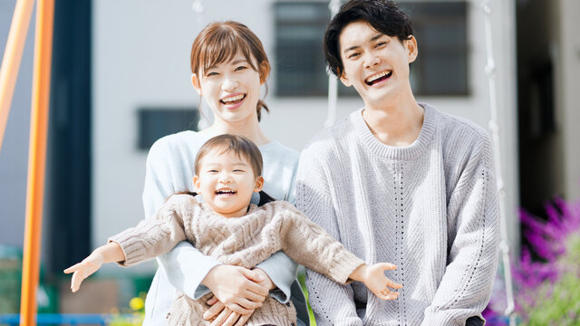 フリー画像人物写真一般ポートレイト親子 家族赤ちゃん笑顔 スマイルセピアフリー素材画像素材なら！無料・フリー写真素材のフリーフォト