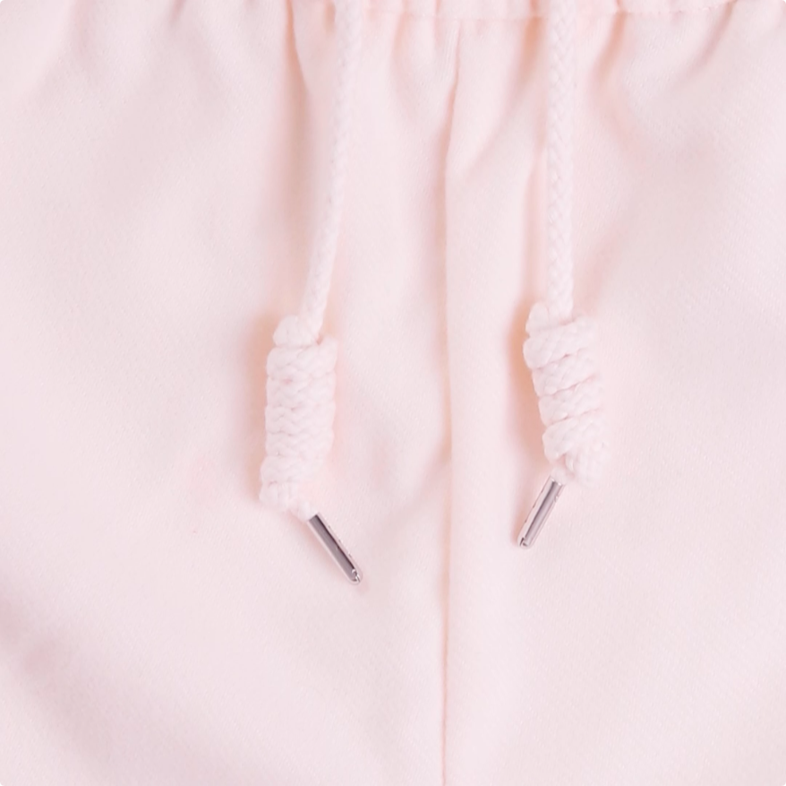 スライドするだけ❗️ズボンの紐を外さず調整する結び方🎈⸒⸒, 着脱でほどかなくていいよ👍, 他にも紐が抜けない！, ほどけない！,やり方 , ①1本で輪っかを作る, ②反対側も輪っかを作る, ③左右の輪っかに紐を通す, ④最後はギュッと結んで完成, 結び目をスライドさせて,サイズ調整するよ💓, 他にもおしゃれ豆知識を, リールで発信中💡 ̖́-, @serina1031 ,