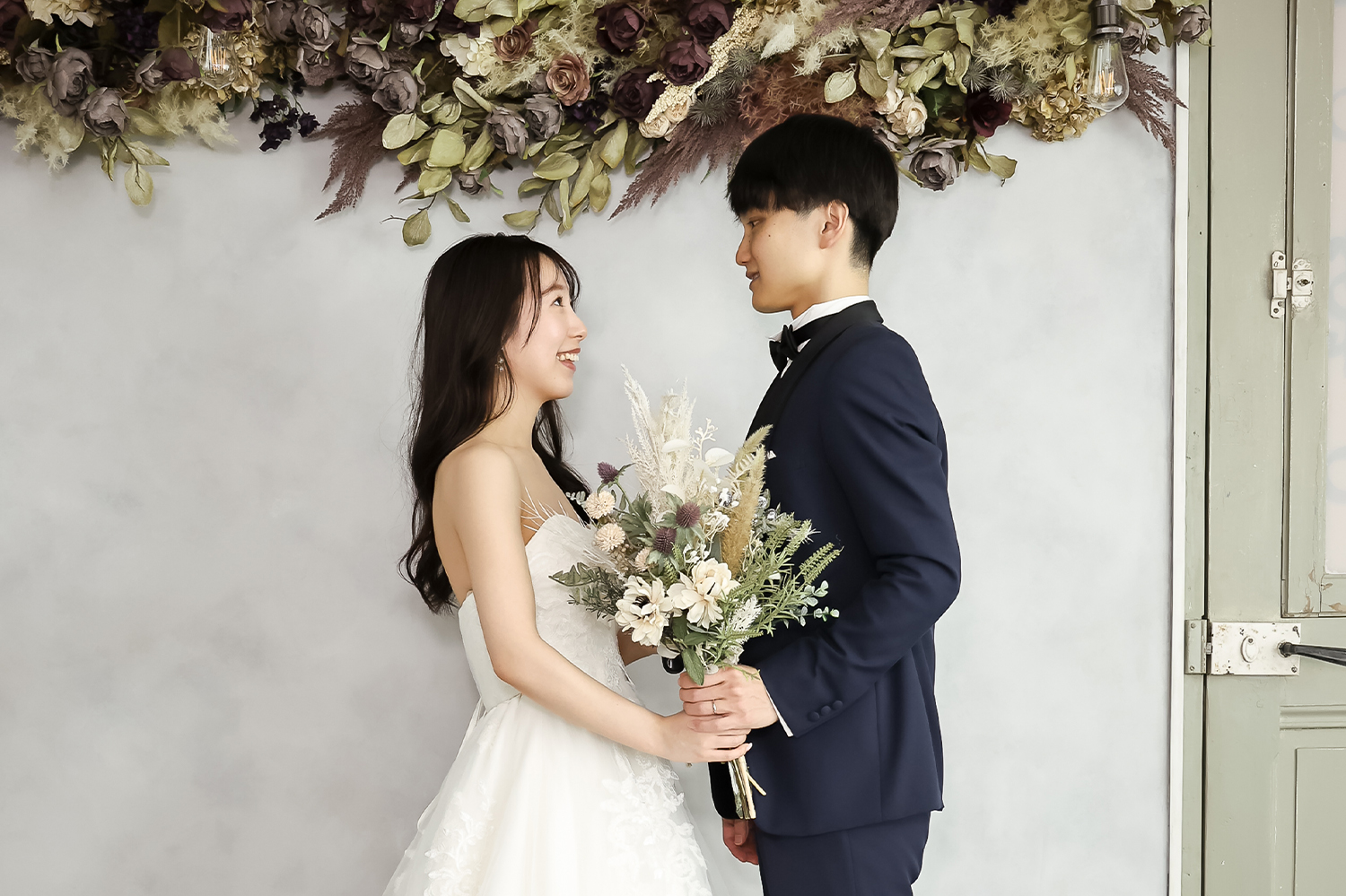 フォトウェディングのヘアスタイル特集。ロケーション撮影におすすめしている人気の髪型は!?- アイブルーム