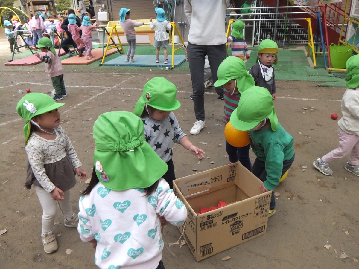 オモチャを投げる２歳息子。「コラ。ダメ！」と言っていた母の気づき ひみつのうつ子ちゃん- 2ページ目FRaU