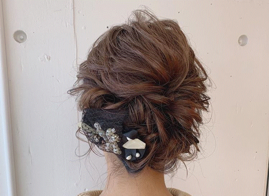 50代母親 結婚式・洋装の髪型マナー＆ドレスに合うヘアスタイル集 - IKINAイキナ