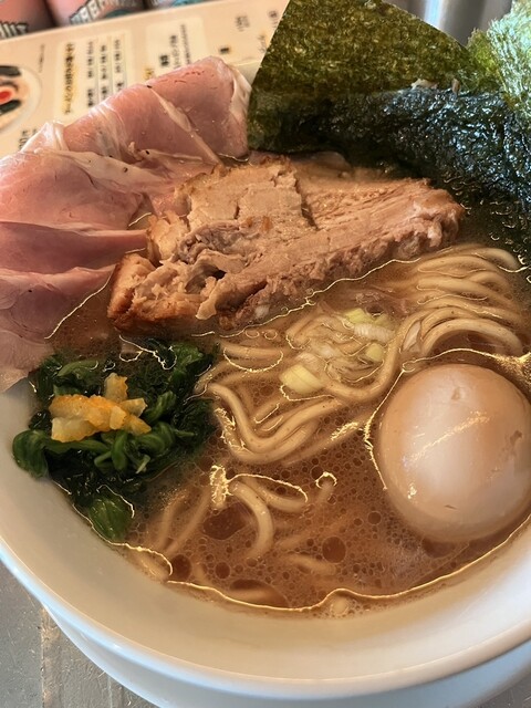 人類みな家族 東京本店ファミリー- 神泉 ラーメン食べログ