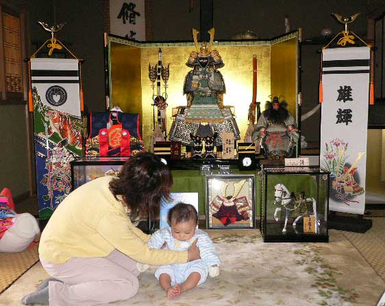 五月人形はいつから飾るの？片付ける時期についても解説！鯉のぼりも！岡崎市味岡人形雛人形・五月人形・市松人形 制作工房