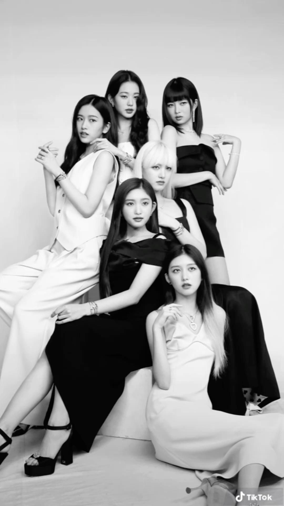 30 件の「5人 構図」や「5人」のアイデアを見つけましょうチーム集合写真、集合写真 ポーズ、写真 など