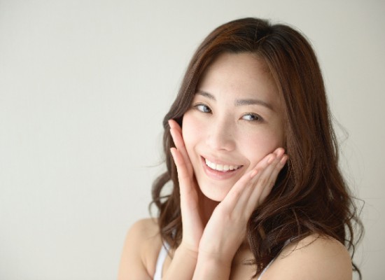 ほっぺつんつんしてくる男性心理10選恋愛救世主