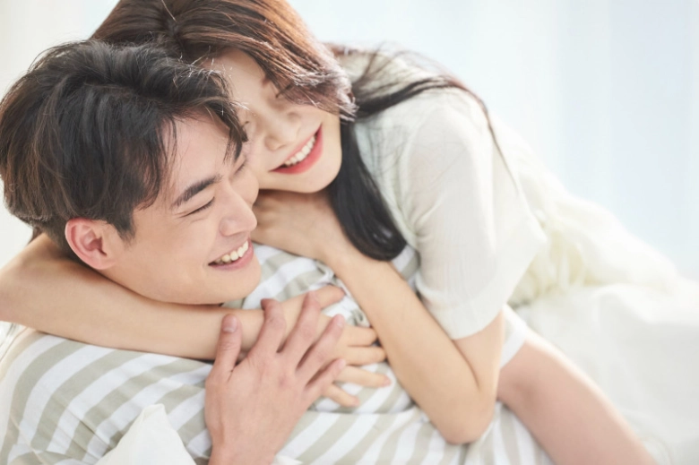 恋愛感情と勘違いしないで！知っておきたい海外のハグの仕方10種類