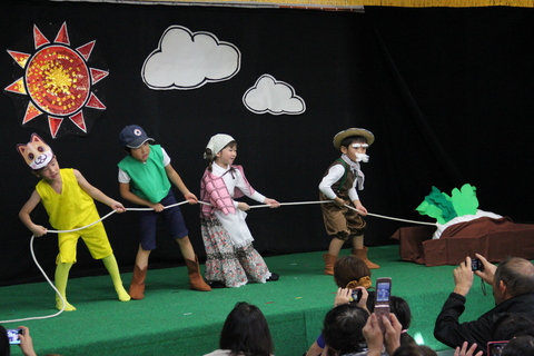 新作オペレッタの衣装を紹介します！ : メイト通信