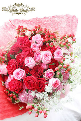 プロポーズ用 ひまわり108本花束の制作フラワーショップ アリス