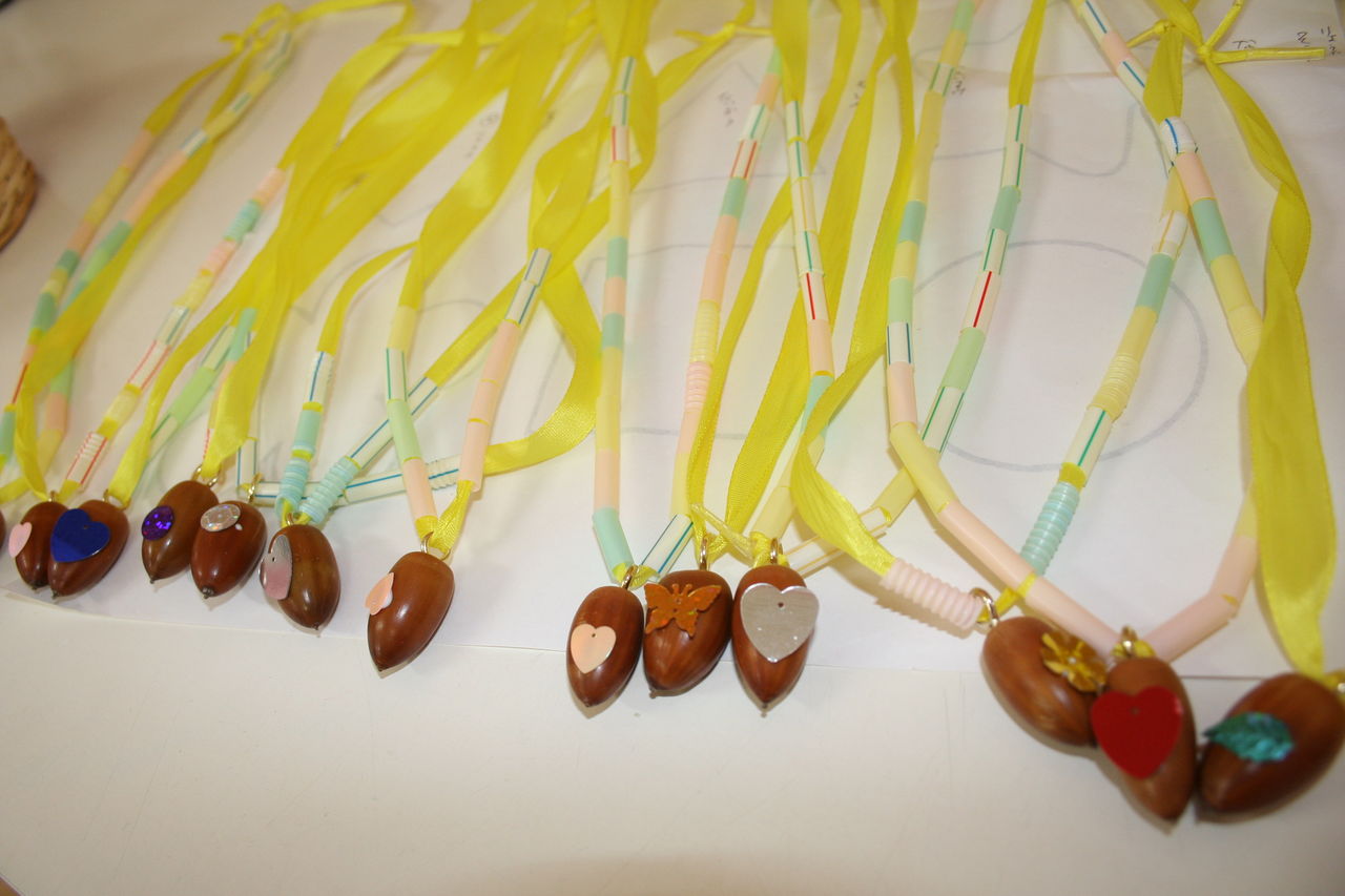 どんぐりオーナメント製作 ばら組社会福祉法人本楯たちばな会 もとたて保育園