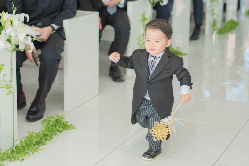 可愛すぎ!フラワーガール・リングボーイ 最新実例 &頼み方紹介ゼクシィ