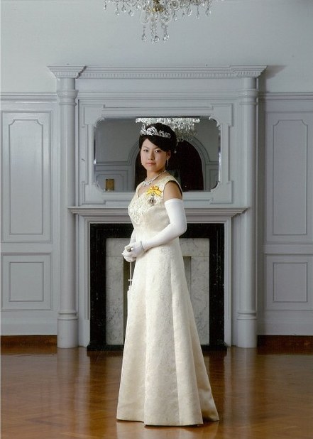 絢子さまと守谷さん結婚式終え2ショットで会見