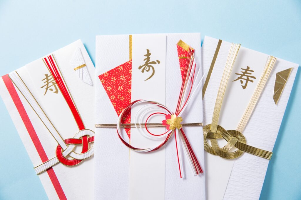 結婚祝いのご祝儀袋の書き方など金額や夫婦連名での作法を解説