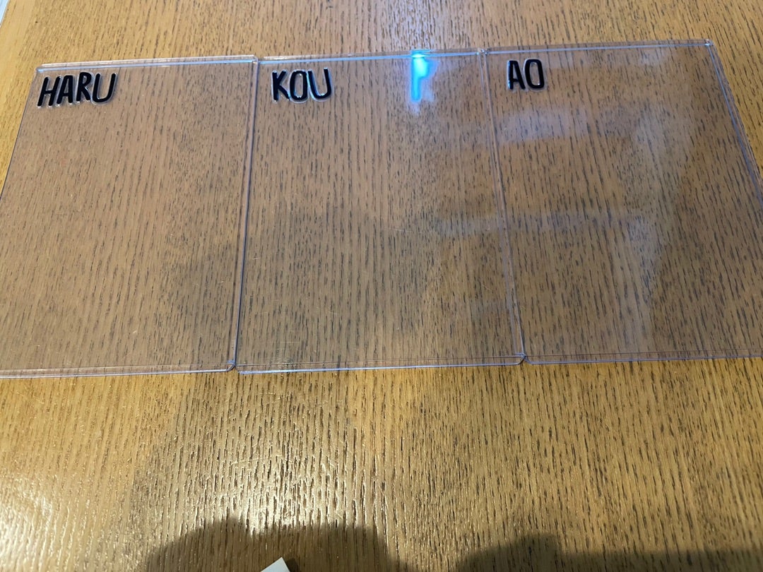 100均のお薬手帳・健康保険証・診察券ケース商品一覧。ダイソーとセリアで100円